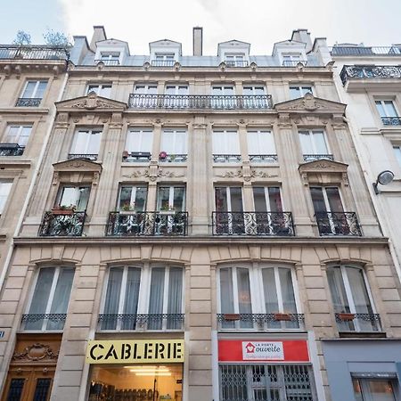 Studio Near Le Moulin Rouge And Montmartre ปารีส ภายนอก รูปภาพ