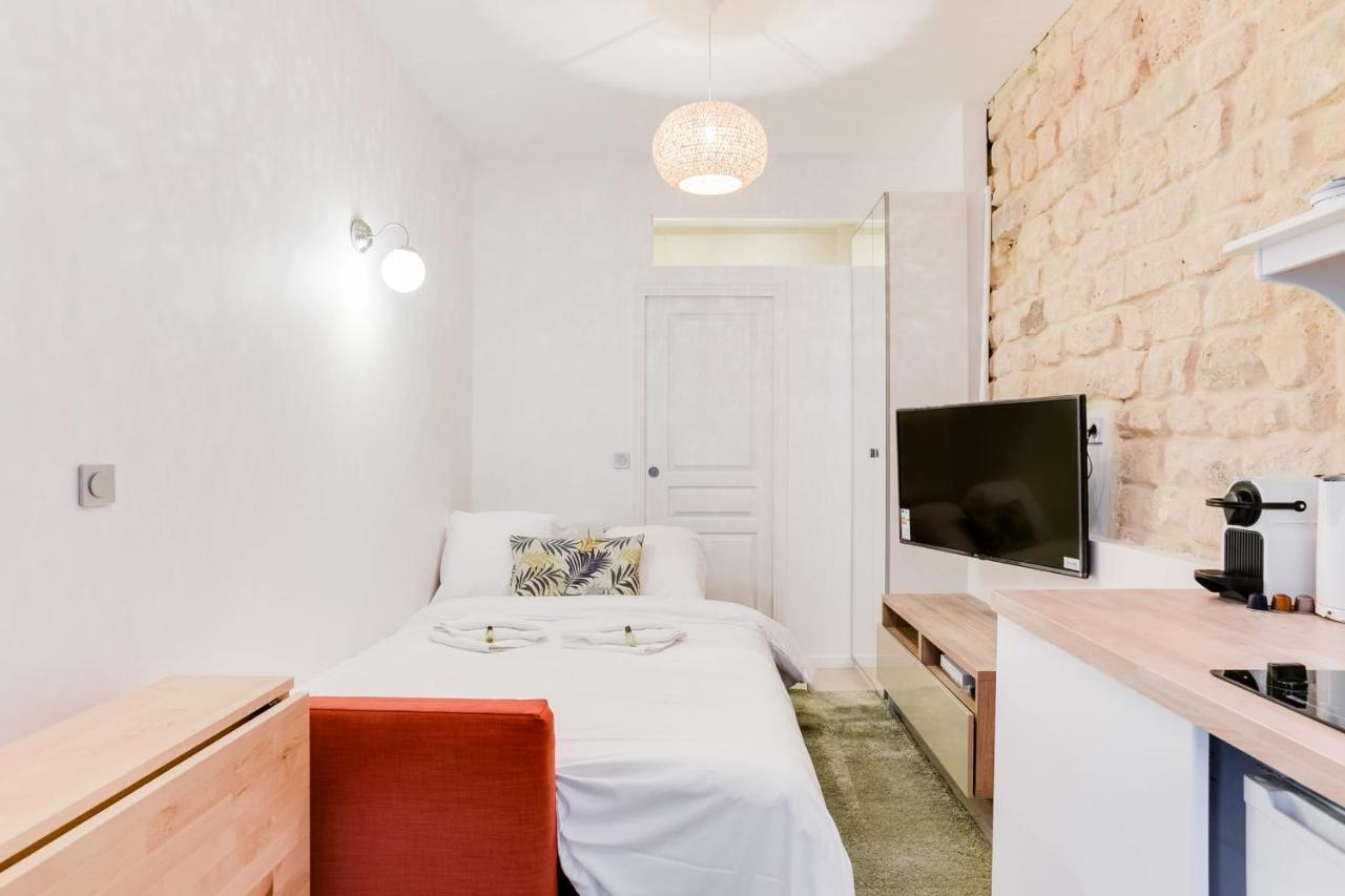 Studio Near Le Moulin Rouge And Montmartre ปารีส ภายนอก รูปภาพ